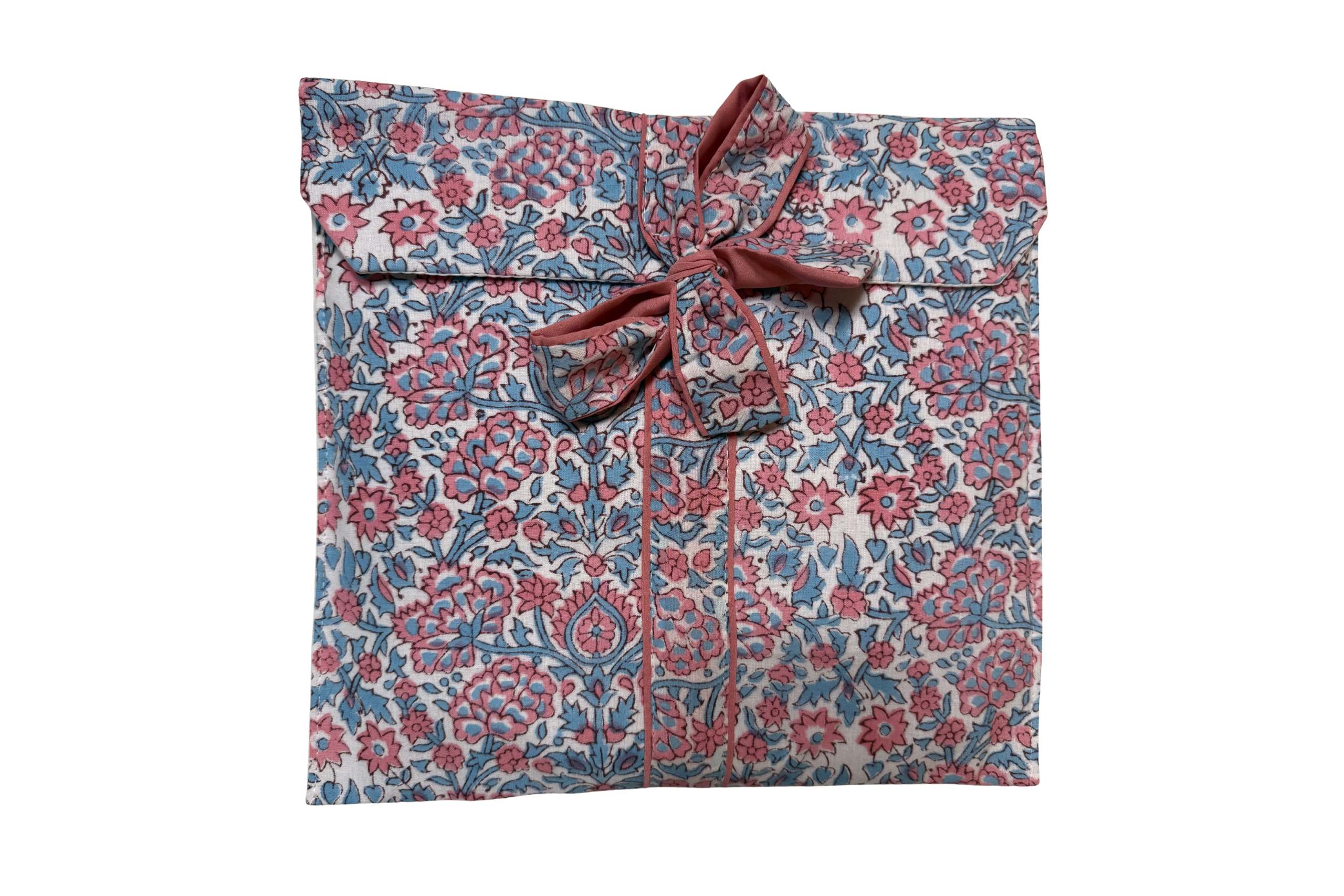 Pijama con estampado floral clásico en rojo y azul